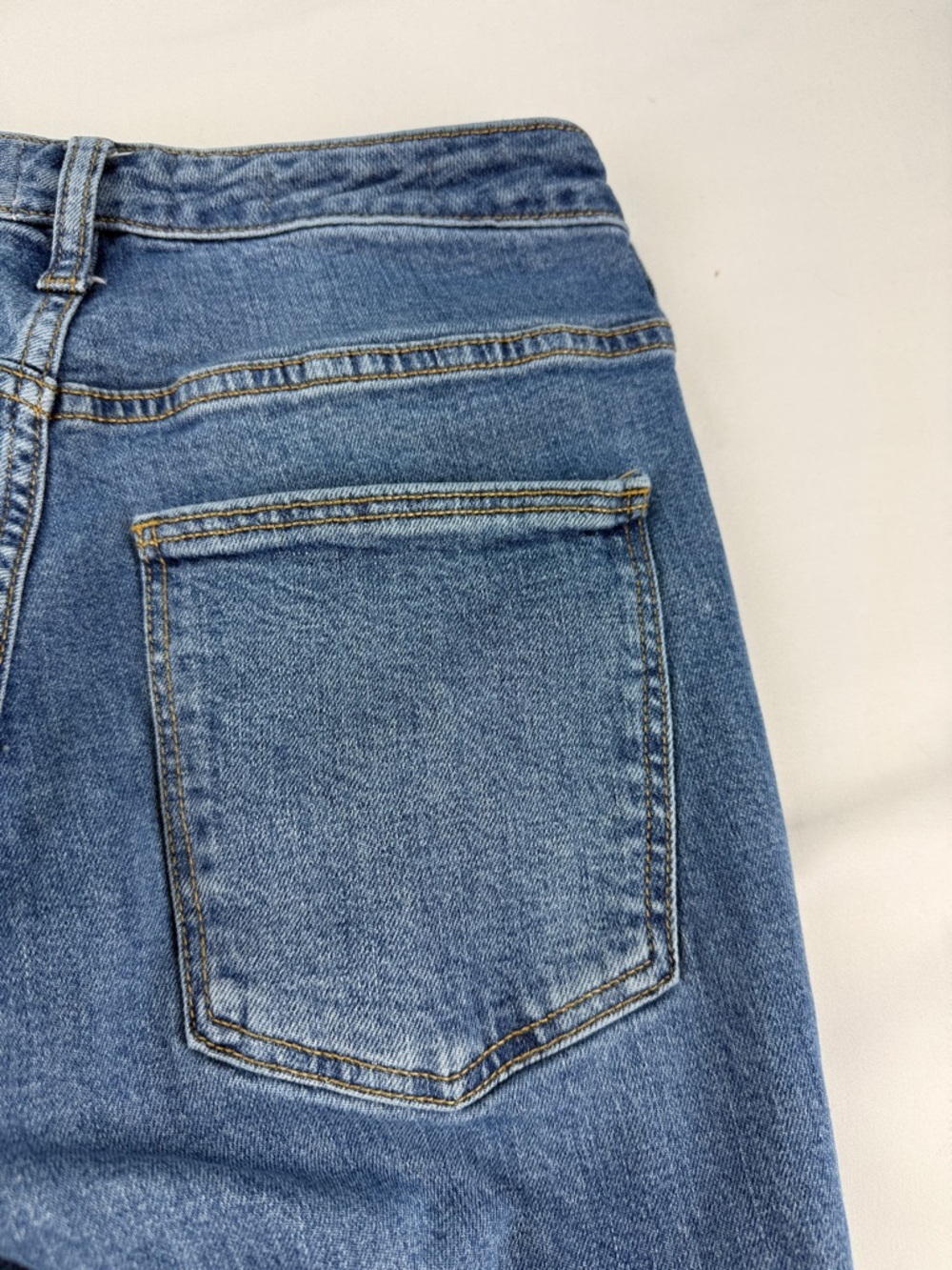 Universal Thread High Rise Straight Jeans – Size 28 - Picture 9 of 10